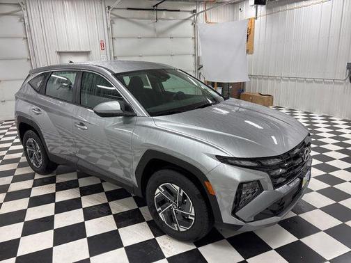 Shimmering Silver 2026 Hyundai TUCSON Hybrid Blue SE