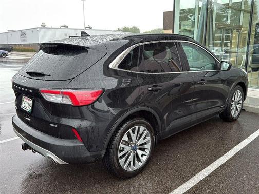 Agate Black Metallic 2022 Ford Escape Titanium