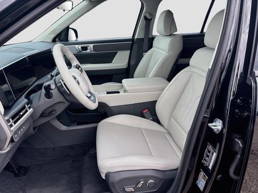 Phantom Black 2027 Hyundai SANTA FE SEL 2.4