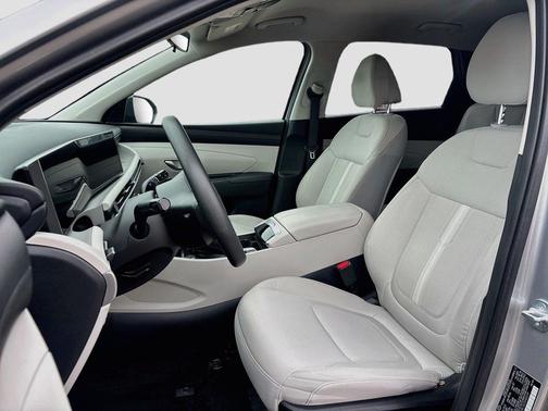 Shimmering Silver 2025 Hyundai TUCSON SEL