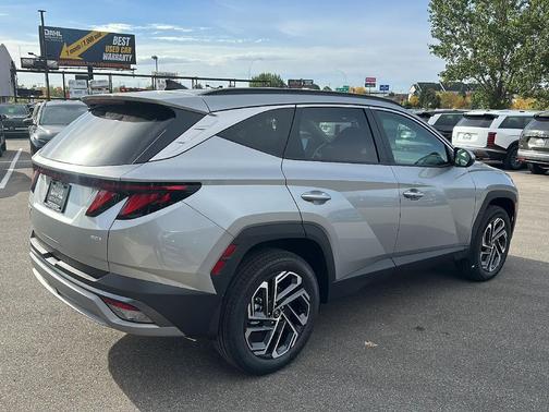 Shimmering Silver 2026 Hyundai TUCSON SEL Plus
