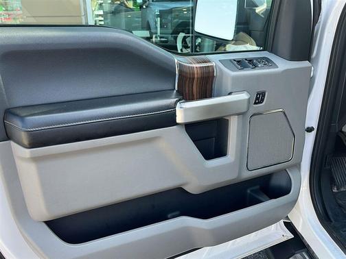 Oxford White 2016 Ford F-150 XLT