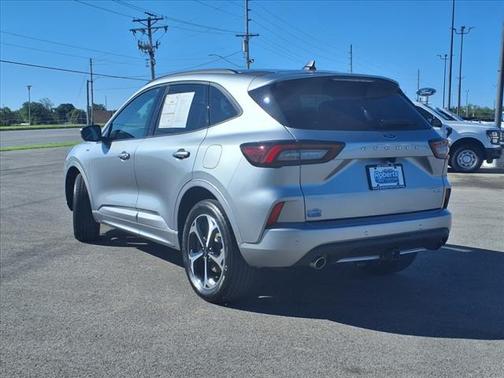 2023 Ford Escape ST-LINE SELECT