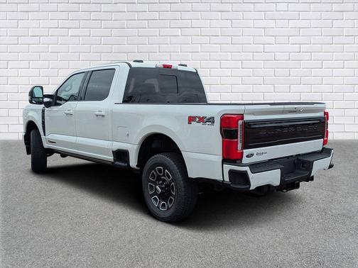 Star White Metallic Tri-Coat 2026 Ford F-250 Platinum