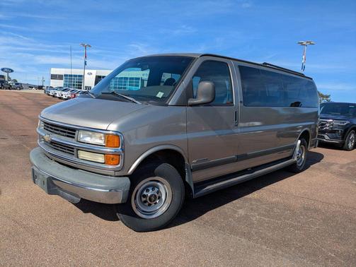 2001 Chevrolet Express 3500 Base