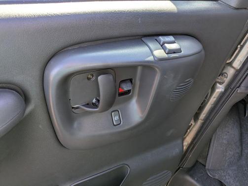 2001 Chevrolet Express 3500 Base