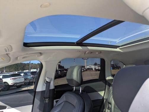 2025 Lincoln Nautilus Reserve