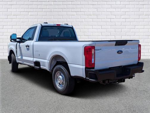Oxford White 2026 Ford F-250 XL