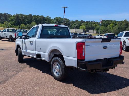 Oxford White 2026 Ford F-250 XL
