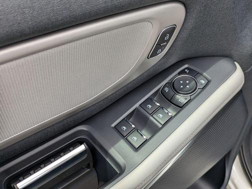 White 2026 Ford Expedition Active