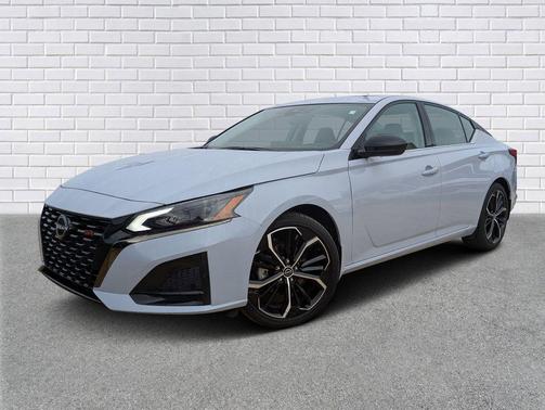 2025 Nissan Altima SR FWD