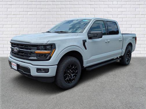 Avalanche 2026 Ford F-150 XLT