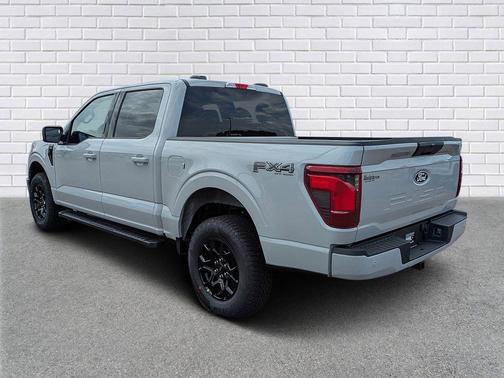 Avalanche 2026 Ford F-150 XLT