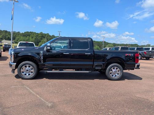 Agate Black Metallic 2026 Ford F-250 Lariat