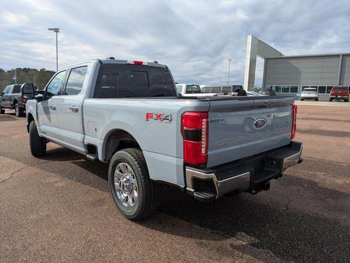 2026 Ford F-350 Lariat