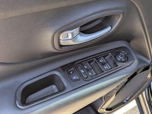Black Clearcoat 2023 Jeep Renegade Altitude