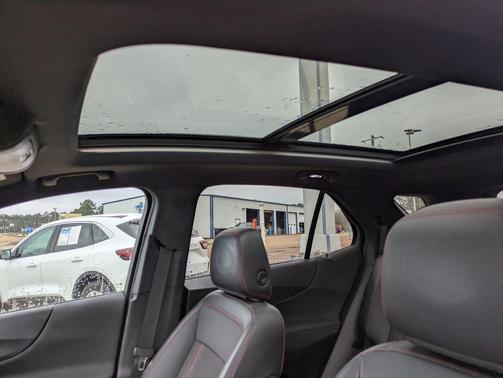 2022 Chevrolet Equinox FWD RS