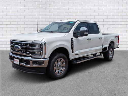 Star White Metallic Tri-Coat 2026 Ford F-250 Lariat