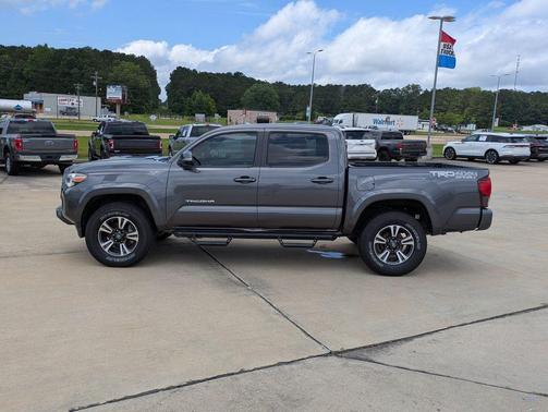 Magnetic Gray Metallic 2018 Toyota Tacoma TRD Sport