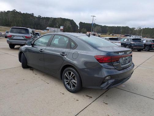 2024 Kia Forte LXS