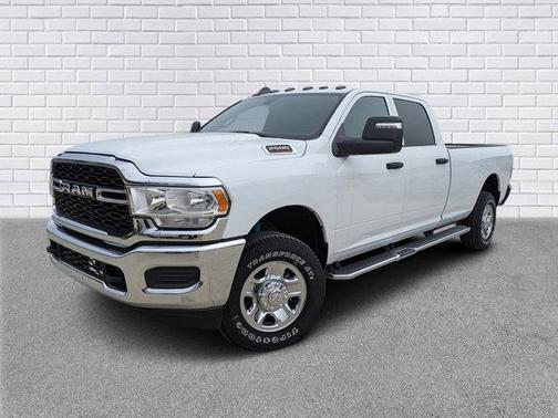 2024 RAM 2500 Tradesman Crew Cab 4x4 8' Box