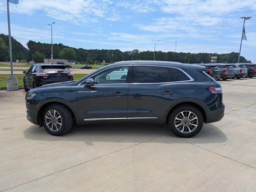 2023 Lincoln Nautilus Standard