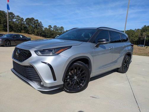 2023 Toyota Highlander XSE