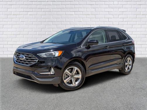 Agate Black Metallic 2022 Ford Edge SEL
