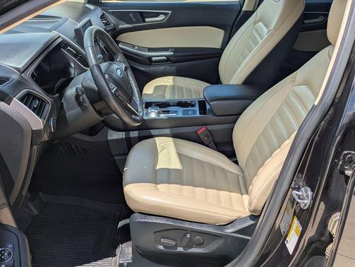 Agate Black Metallic 2022 Ford Edge SEL