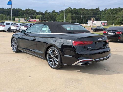 Mythos Black Metallic/Black Roof 2024 Audi A5 45 S line Premium Plus