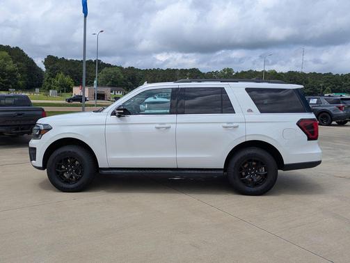 Star White Metallic Tri-Coat 2022 Ford Expedition Timberline