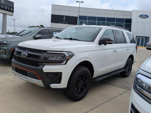 Star White Metallic Tri-Coat 2022 Ford Expedition Timberline