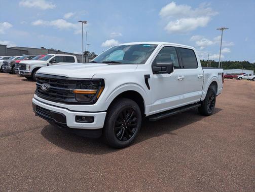 Oxford White 2026 Ford F-150 XLT