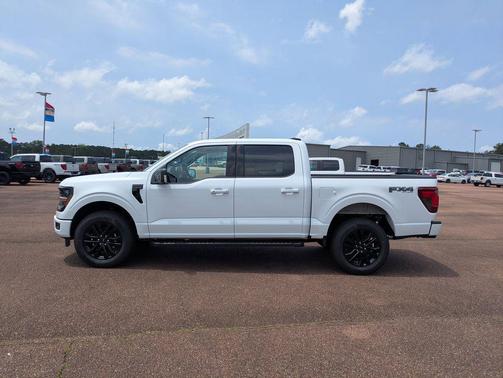 Oxford White 2026 Ford F-150 XLT