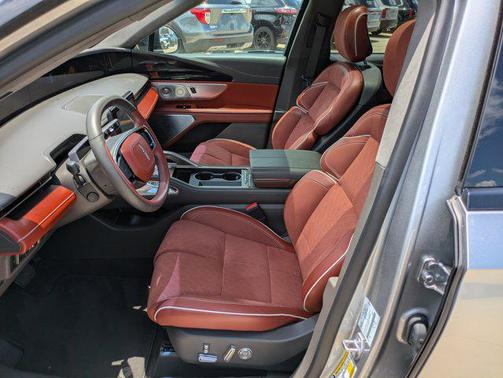 2024 Lincoln Nautilus Black Label