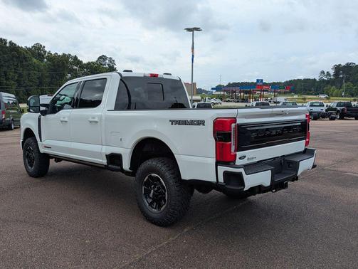Star White Metallic Tri-Coat 2026 Ford F-250 Platinum
