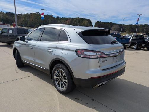 2022 Lincoln Nautilus Standard