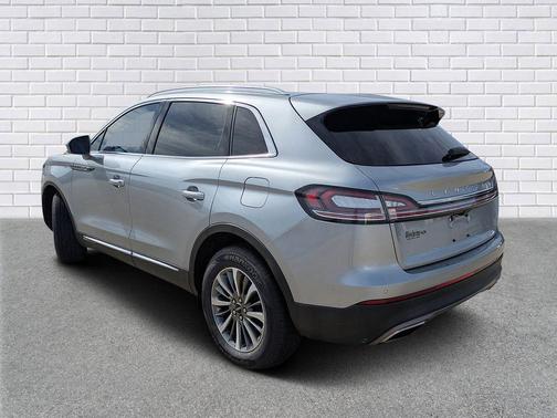 2022 Lincoln Nautilus Standard