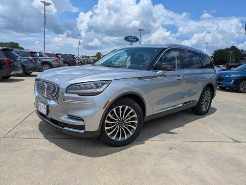 2022 Lincoln Aviator Standard