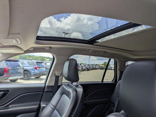2022 Lincoln Aviator Standard