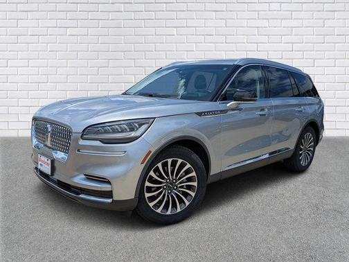 2022 Lincoln Aviator Standard