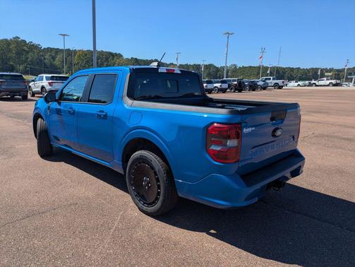 2025 Ford Maverick Lobo