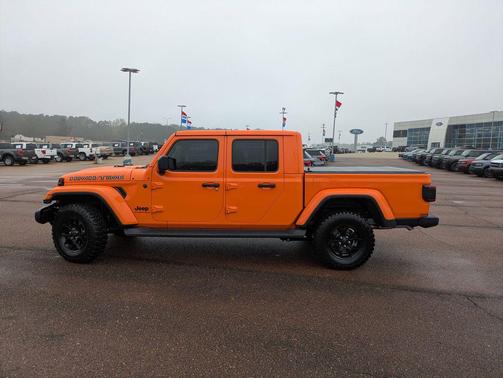 2025 Jeep Gladiator High Tide