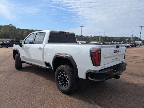 2025 GMC Sierra 2500 AT4X