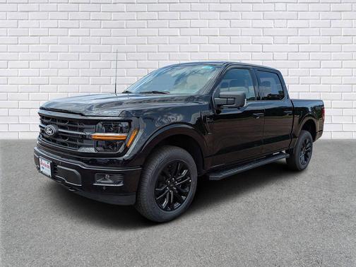 Agate Black Metallic 2026 Ford F-150 XLT