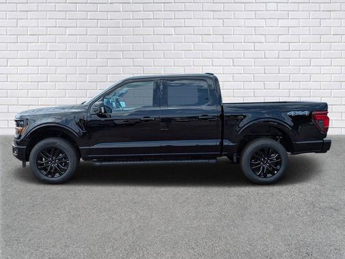 Agate Black Metallic 2026 Ford F-150 XLT