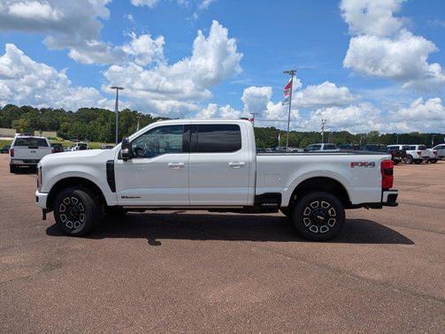 2025 Ford F-250 Platinum