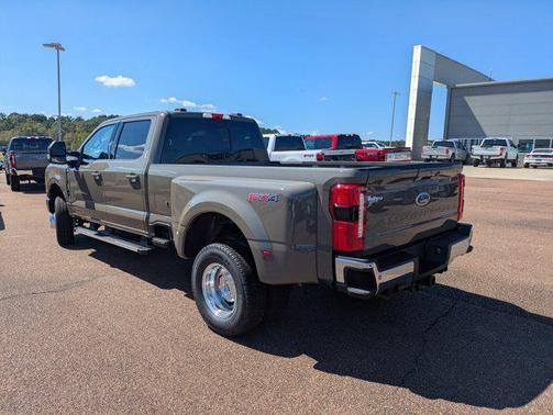 2026 Ford F-350 XLT