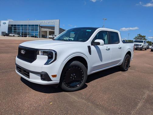 2025 Ford Maverick Lobo Standard