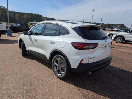 2026 Ford Escape ST-Line Select